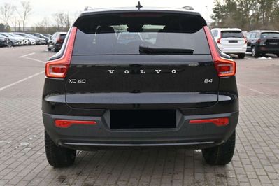 Volvo XC40 B4 Ultra Dark