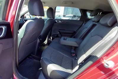 Kia Ceed 1.5 t-Gdi Tribute Dct