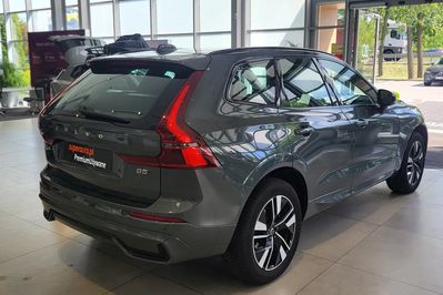 Volvo XC60 B5 B AWD Plus Dark aut