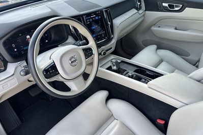 Volvo XC60 B4 D AWD Momentum Pro