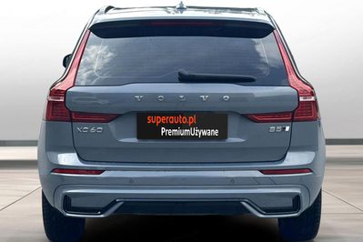 Volvo XC60 B5 B AWD R-Design