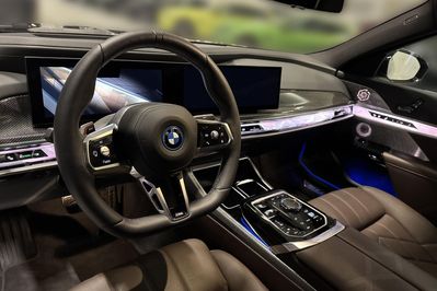 BMW i7 105.7kWh xDrive60
