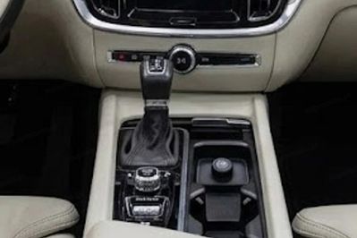 Volvo V60 T4 Momentum aut