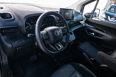 Toyota Proace City Verso Long L2H1 7os AT