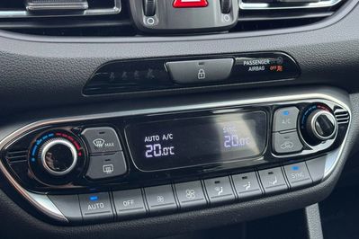 Hyundai i30 1.5 T-GDI Smart