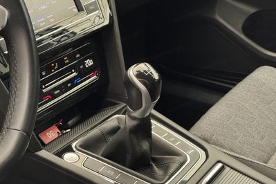 Volkswagen Passat 1.5 TSI Business