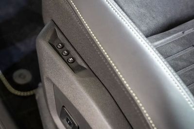Peugeot 5008 GT 73kWh