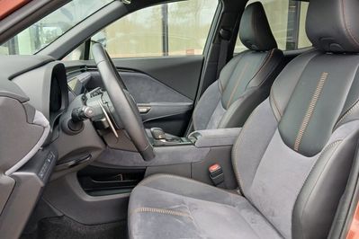 Lexus LBX Hybrid Cool