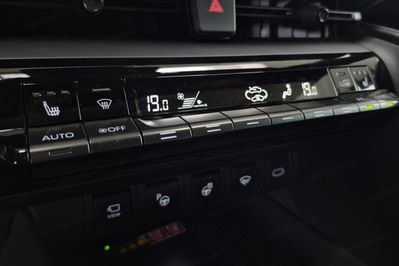 Toyota C-HR Tokyo Edition 2.0 PHEV Dynamic Force