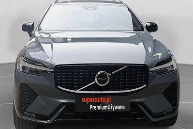 Volvo XC60 B5 B AWD Plus Dark