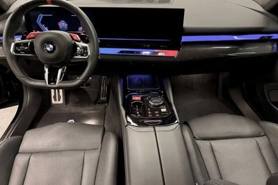 BMW Seria 5 M5
