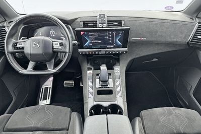 DS DS 7 Performance Line 1.6 E-Tense Hybrid AT