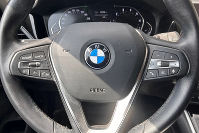 BMW Seria 3 330i xDrive Sport Line aut