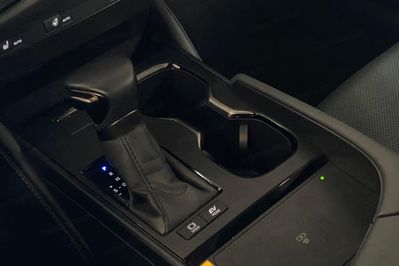 Lexus ES 300h Business Edition