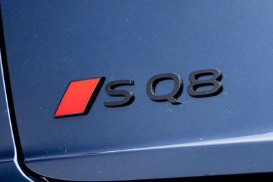 Audi Q8 SQ8 TFSI quattro