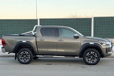 Toyota HiLux Double Cab SR5+ 4x4 AT
