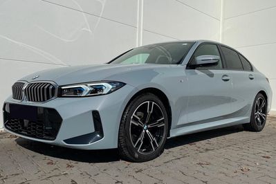 BMW Seria 3 330i xDrive M Sport