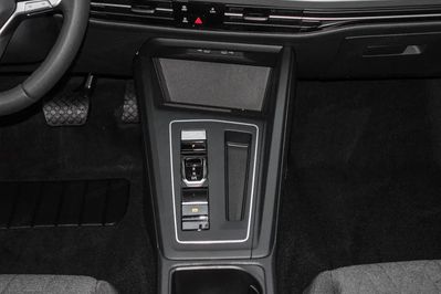 Volkswagen Golf Life Plus 1.5 eTSI mHEV DSG
