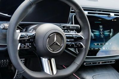 Mercedes Klasa E 220 d 4-Matic AMG