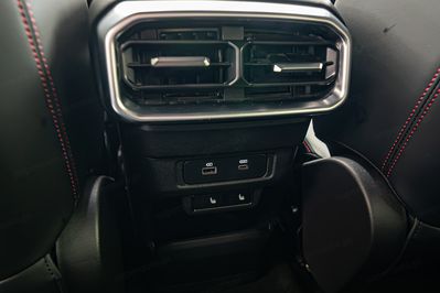 Jetour T2 2.0T 7DCT REAL TIME 4WD