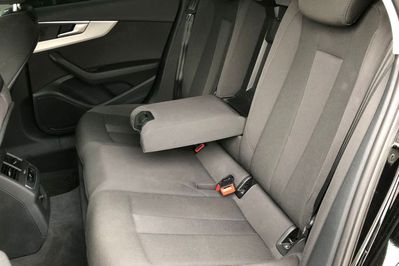 Audi A4 35 TFSI mHEV S tronic