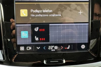 Volvo V60 B4 B Plus Dark