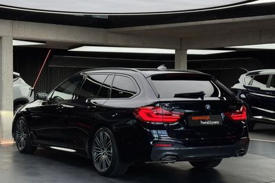 BMW Seria 5 530i xDrive M Sport sport