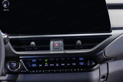 Lexus UX 300h F Sport AWD