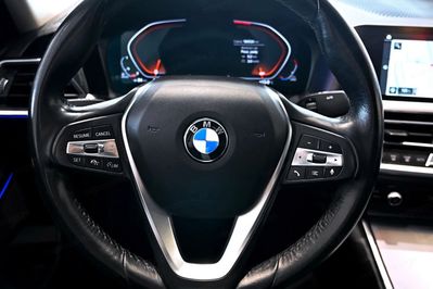 BMW Seria 3 320d xDrive Sport Line sport-aut