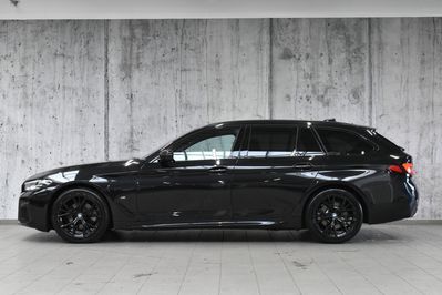 BMW Seria 5 520d xDrive M Sport mHEV aut