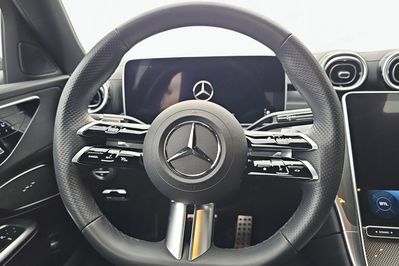 Mercedes Klasa C 200 4MATIC