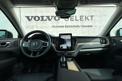 Volvo XC60 B5 B AWD Ultra Dark