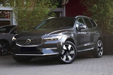 Volvo XC60 T8 Plug-In Hybrid AWD Ultra Bright