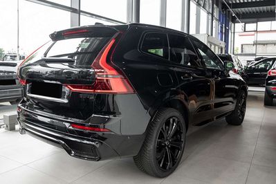 Volvo XC60 B5 AWD Ultra Black Edition