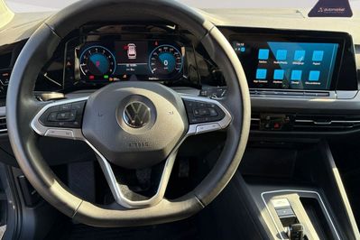 Volkswagen Golf 1.5 eTSI EVO Style DSG