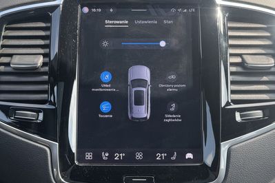 Volvo XC90 T8 AWD Plug-In Hybrid Ultra Dark 7os aut