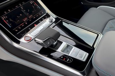 Audi Q8 SQ8 TFSI quattro