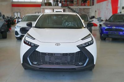 Toyota C-HR Style 2.0 Hybrid Dynamic Force Plug-in