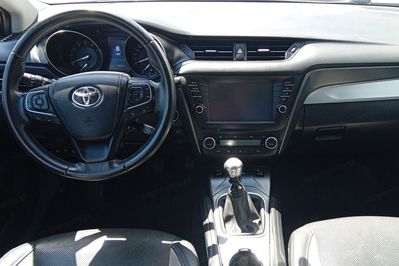 Toyota Avensis 1.8 Premium