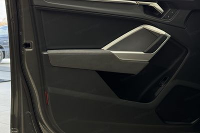 Audi Q3 35 TFSI mHEV Advanced S tronic