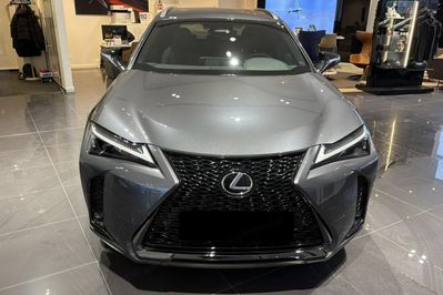 Lexus UX 300h F Sport Design 2.0 Hybrid Dynamic Force