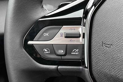 Peugeot 308 Allure EAT8 1.5 BlueHDi