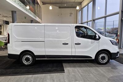 Renault Trafic L2H1 Extra AT9