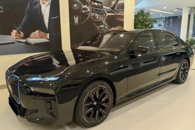 BMW Seria 7 740d xDrive M Sport
