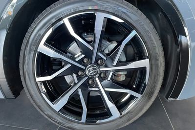 Toyota Prius Prestige 2.0 Hybrid Plug-in