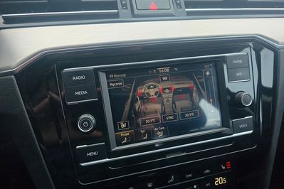 Volkswagen Passat 1.5 TSI EVO Elegance