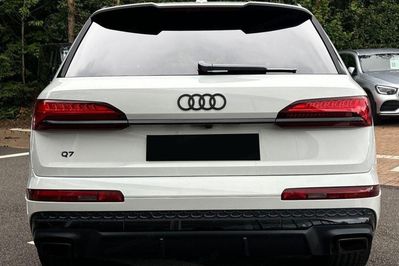 Audi Q7 55 TFSI e quattro S Line
