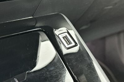 Peugeot 2008 GT 1.2 PureTech EAT8