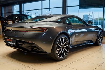 Aston Martin DB11 V8