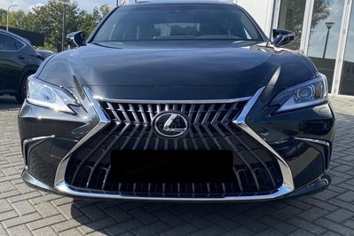 Lexus ES 300h Business Edition 2.5 E-CVT